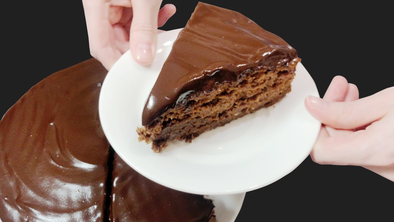 Erstaunlicher Schokoladenkuchen in 5 Minuten mit Schokoladenglasur ...