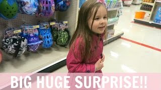 Big Huge Surprise!! | The Dodge Family
Trying out a new format for editing our weekly vlogs! Give us a THUMBS UP if you like it!! :)
**CONNECT WITH US!!**
Instagram/Snapchat/Periscope- @thedodgefamily
Facebook - https://www.facebook.com/thedodgefamily
Twitter - http://twitter.com/thedodgefamily
Pinterest - http://pinterest.com/kimmydodge
For Business Inquiries you can email us at: theofficialdodgefamily@gmail.com
FIND OUR MEDIA KIT HERE -
https://drive.google.com/open?id=0B9YZ4wu3z8fdX3BNWmg0bWY1SkE Big Huge Surprise!! | The Dodge Family