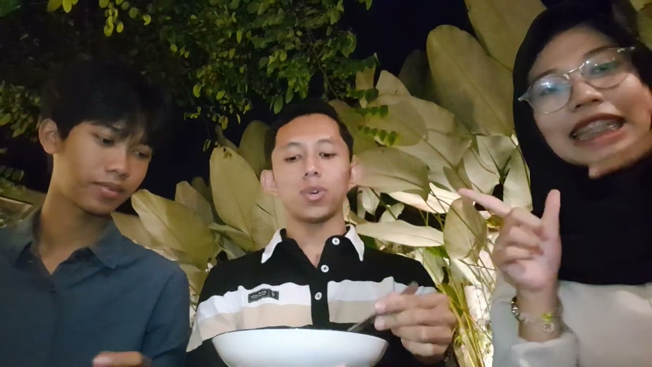 Review Favorite Holiday Food in Kozi Cafe 