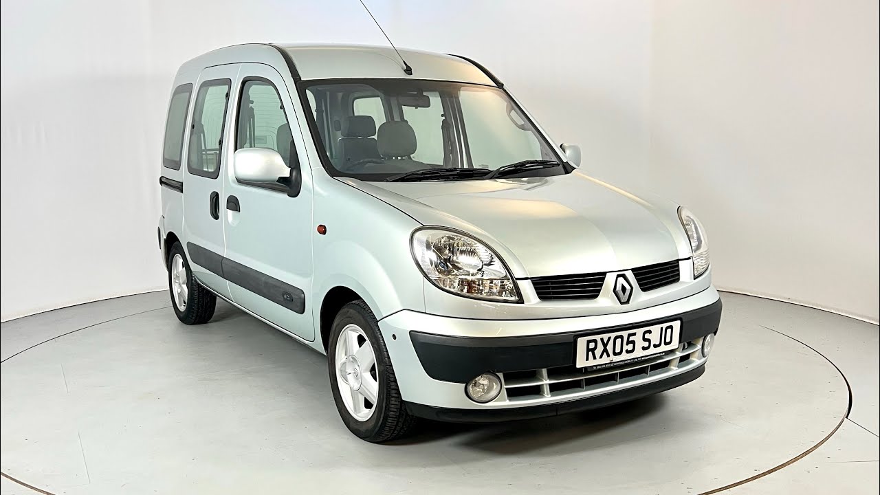 Renault Kangoo DCI Wheelchair access - YouTube