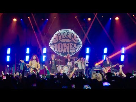 Dirty Honey with Chris Robinson (of The Black Crowes) - Rock 'n' Roll Damnation (AC/DC Cover)
