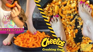 Food feet crush, Cheetos