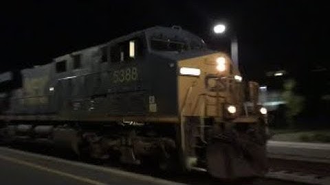[CSXT]5388 GE ES40DC & 218 GE CW44AC Leads Q140-28 Headed NB In Fay NC & 1st Gen K5HL Doppler Effect