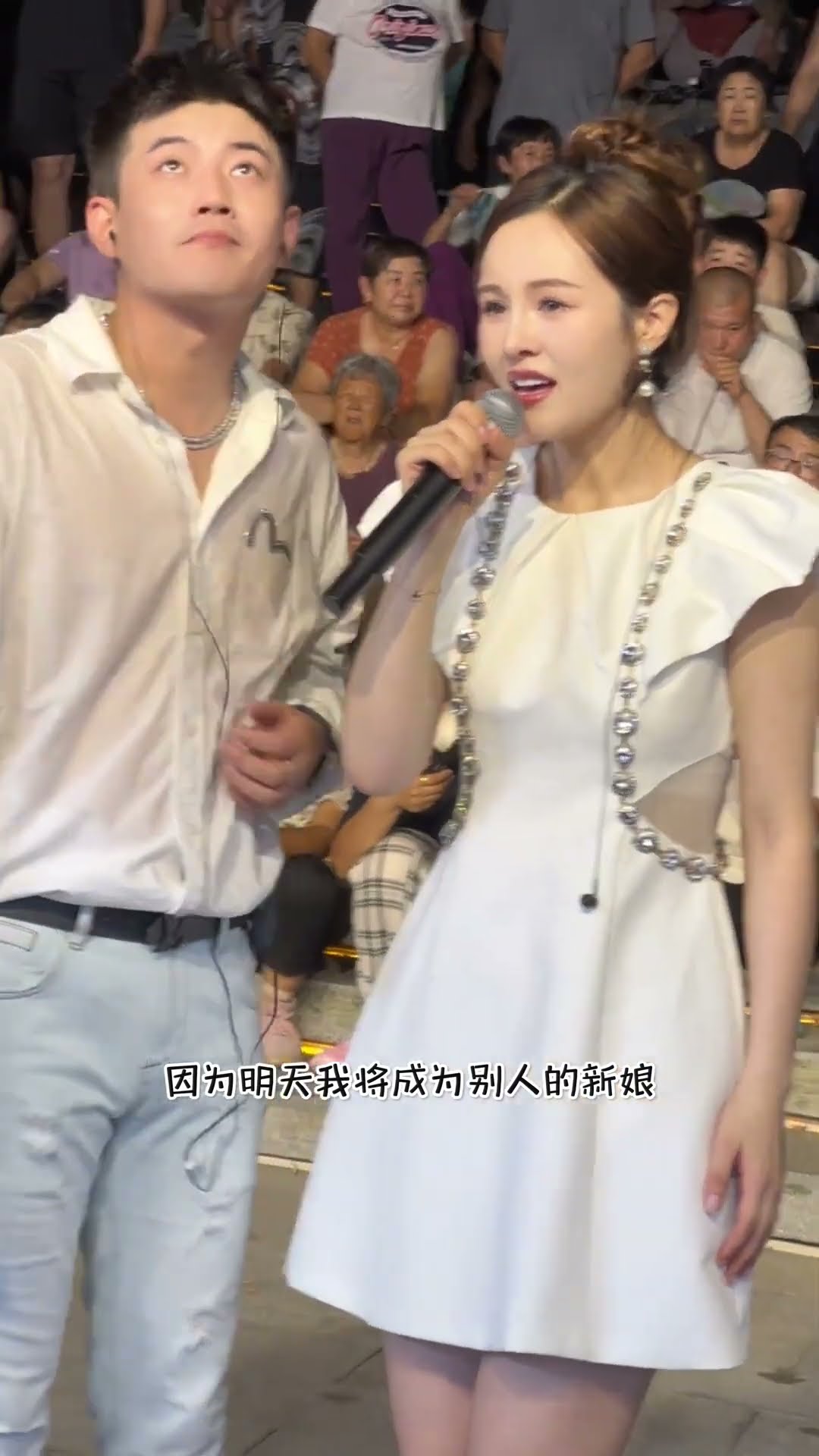 毛宁杨钰莹心雨国语情歌对唱MTV - YouTube