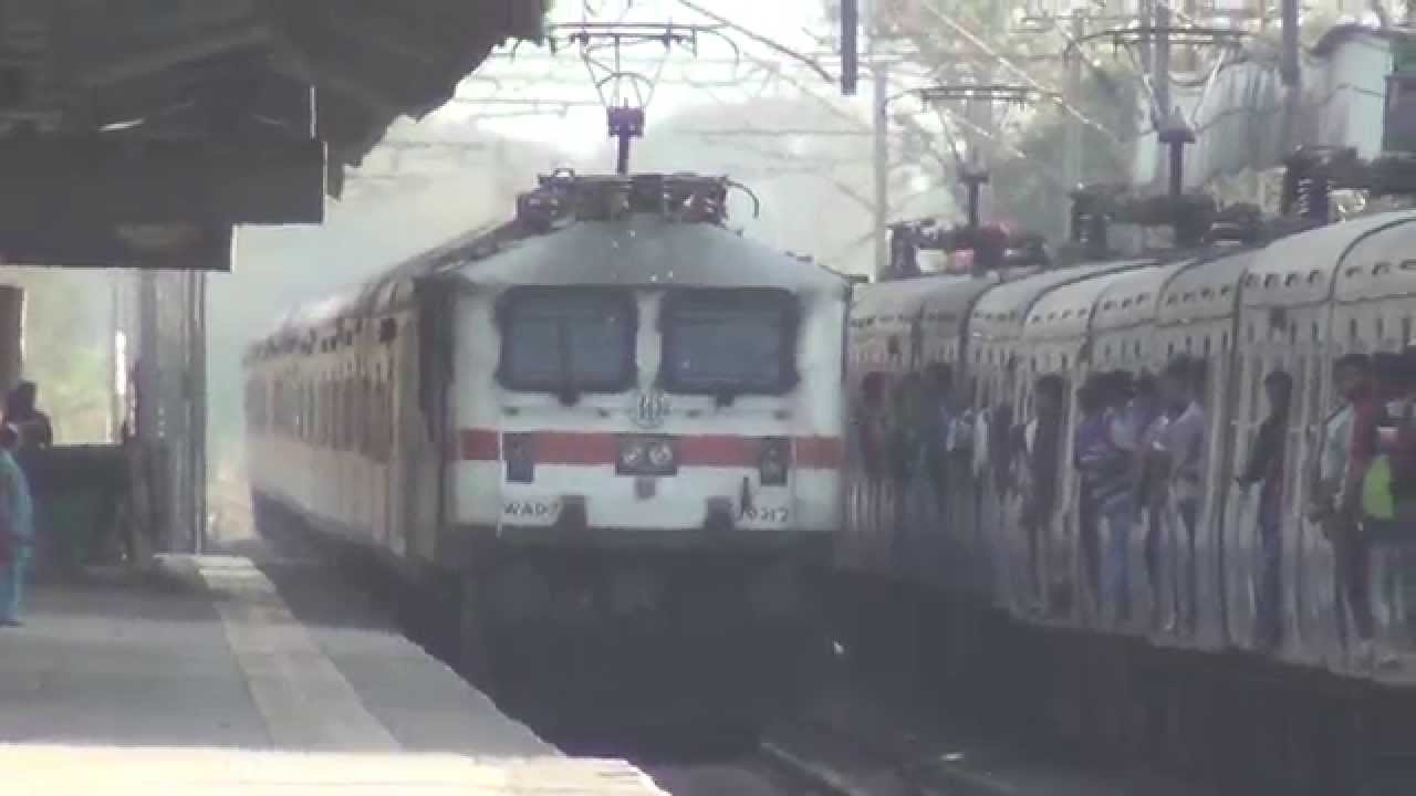 Indian Railways BCT NDLS Premium : Superb whining and acceleration show by offlink LGD WAP7