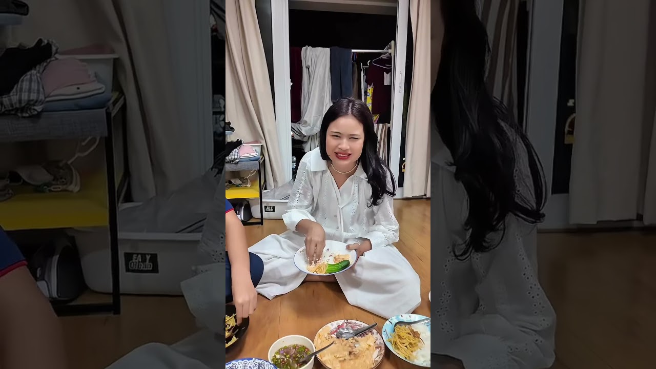 ဆူလည်းဆူတယ် လုပ်လည်းလုပ်ပေးတဲ့ ယောက်ျားမျိုးရထားတာ 😁🤭 သားမိတွေ ထမင်းစားရင်း မနေ့ကအာပူးကြောင့်