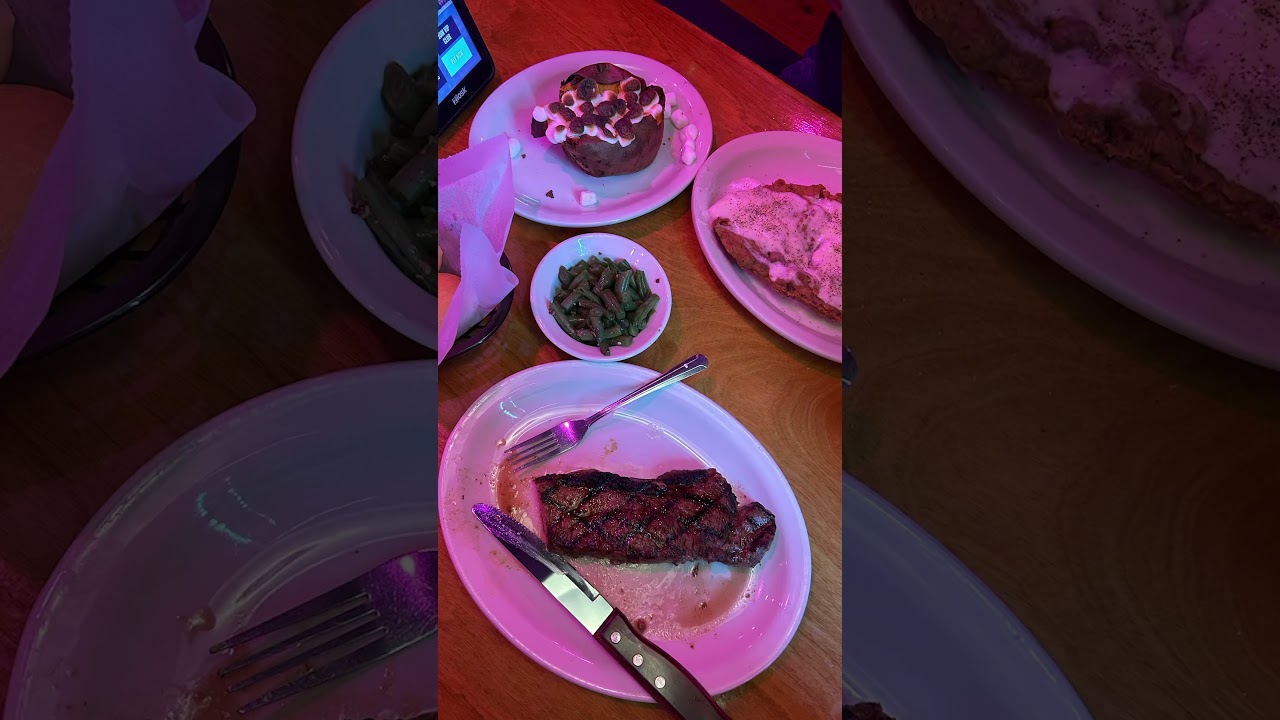 Texas roadhouse Easton,Pa. ￼ Country fried & gravy was excellent. NY strip 👍.￼# Texas roadhouse ￼