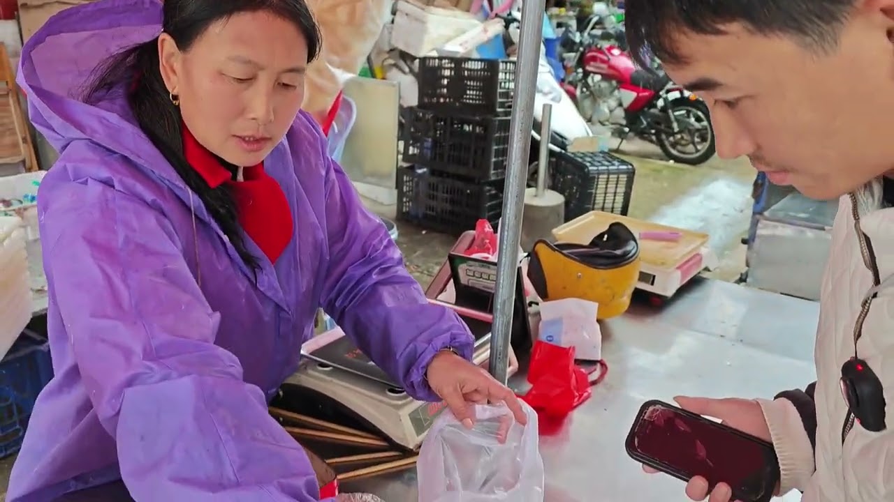 HUJAN HUJAN KE PASAR KESIANGAN PULA HUHU GAK ADA APA APA LAGI 