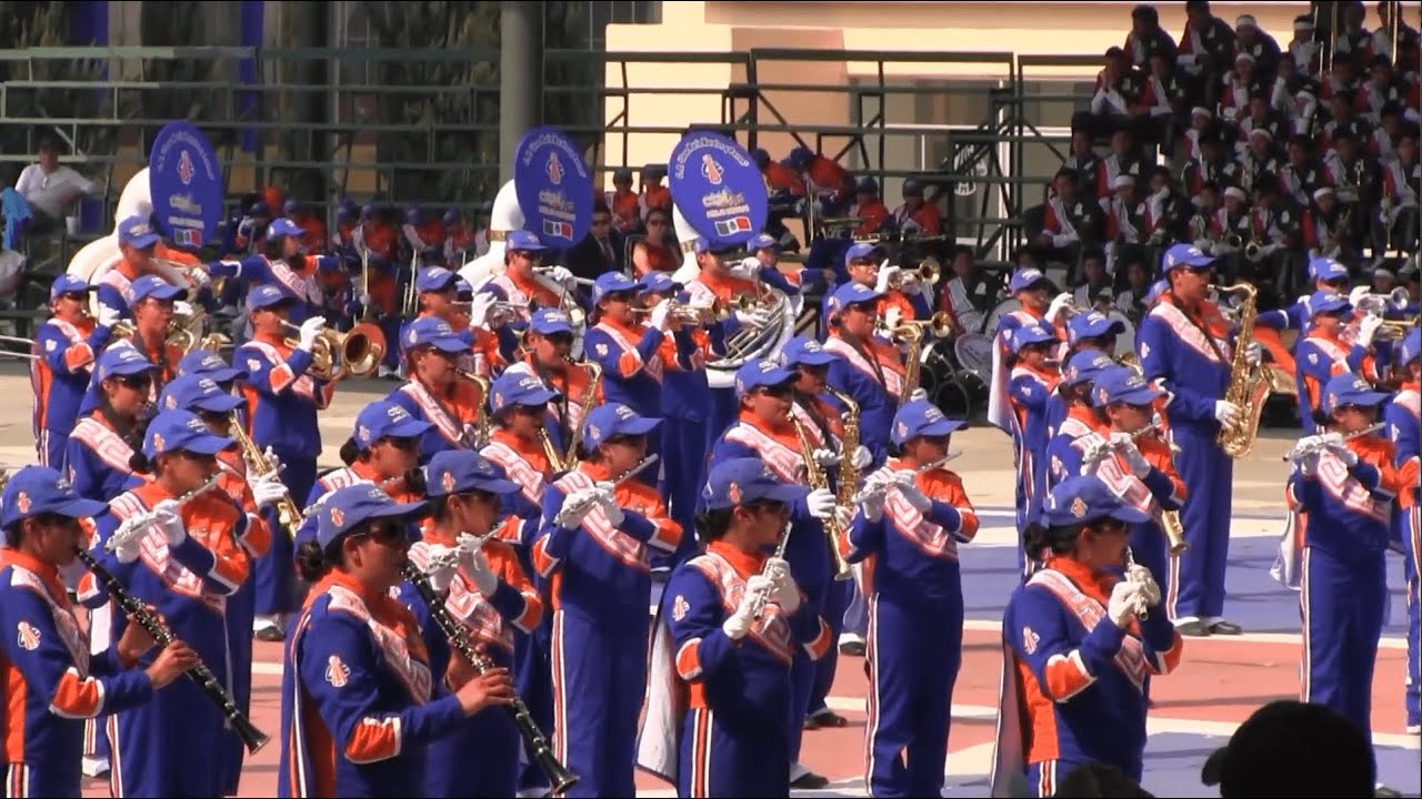 Conga del Fuego Nuevo Aguilas Doradas Marching Band 2013 YouTube