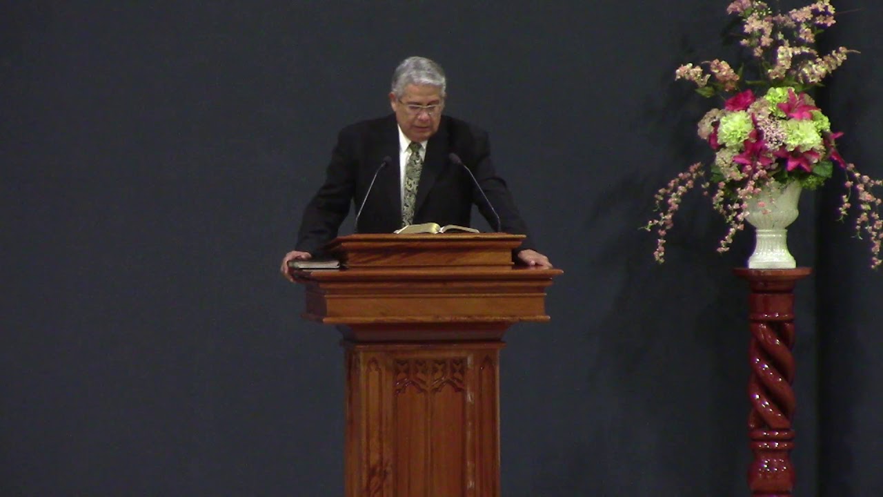 No reacciones igual que los demás. Pastor David Cortés