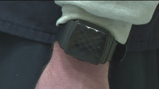 Fulton County Jail starts to use wristbands to monitor inmates' health