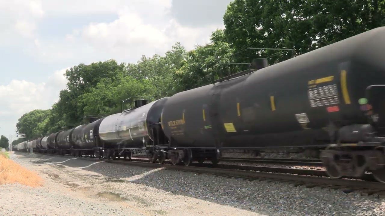 NORFOLK SOUTHERN GE AC44C6M Southbound Manifest Mix Freight