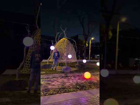 While waiting at the trafic light,I made a video on my way to the lantern festival