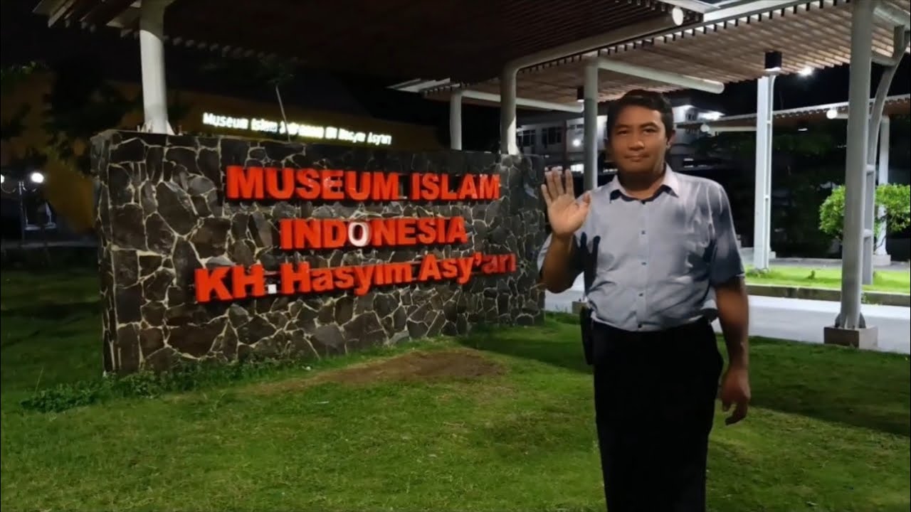 Ziarah ke Makam Gus Dur Bersama Koperasi Barokah SMKN 1 Jatirejo Mojokerto