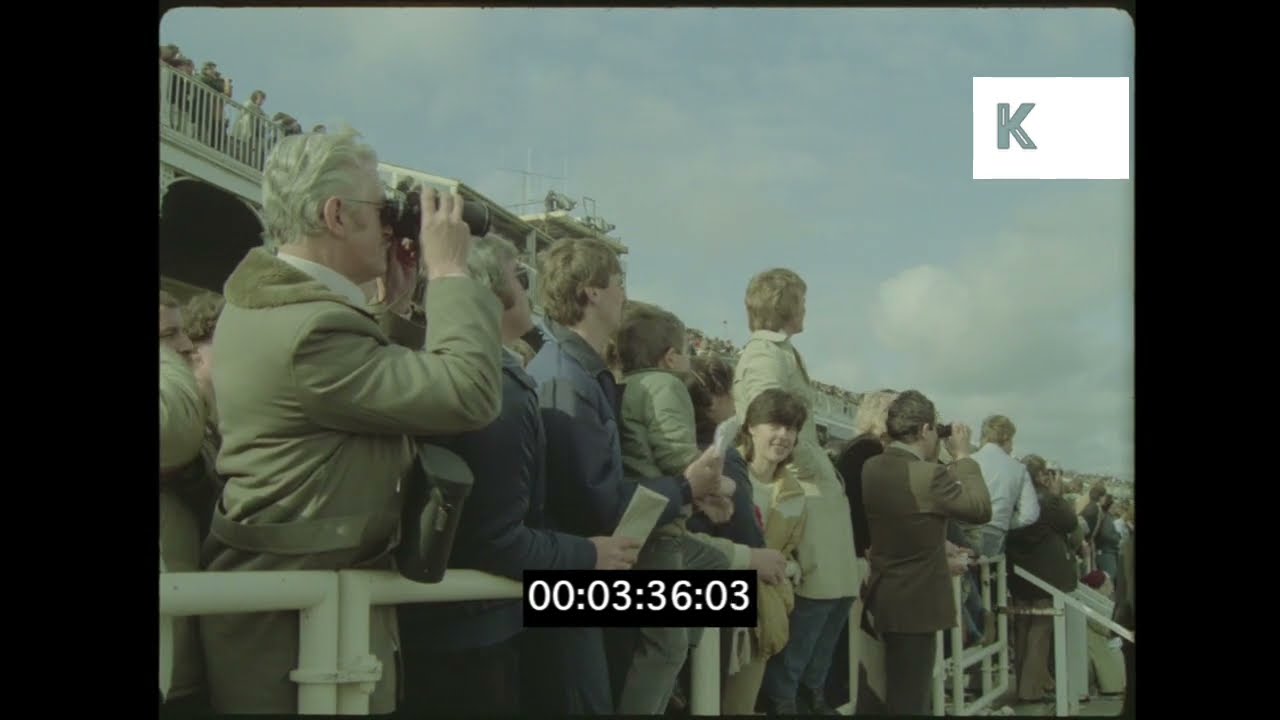 1960s Newmarket Horse Racing, Crowds and Bookmakers, UK 35mm