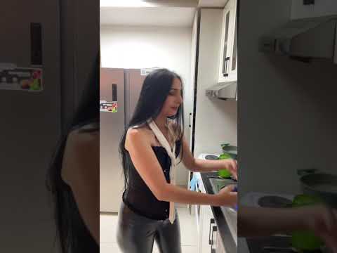 روتيني اليومي مول ع نار تعال أدلعك أحلى دلع الليلة 