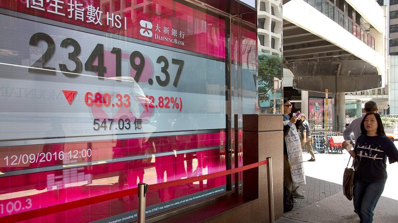 Fear Gauge Jumps on Wall Street at Volatilty Returns Fear Gauge Jumps on Wall Street at Volatilty Returns