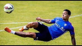 Historical Goal! Memphis Depay Scoring against Stuttgart.