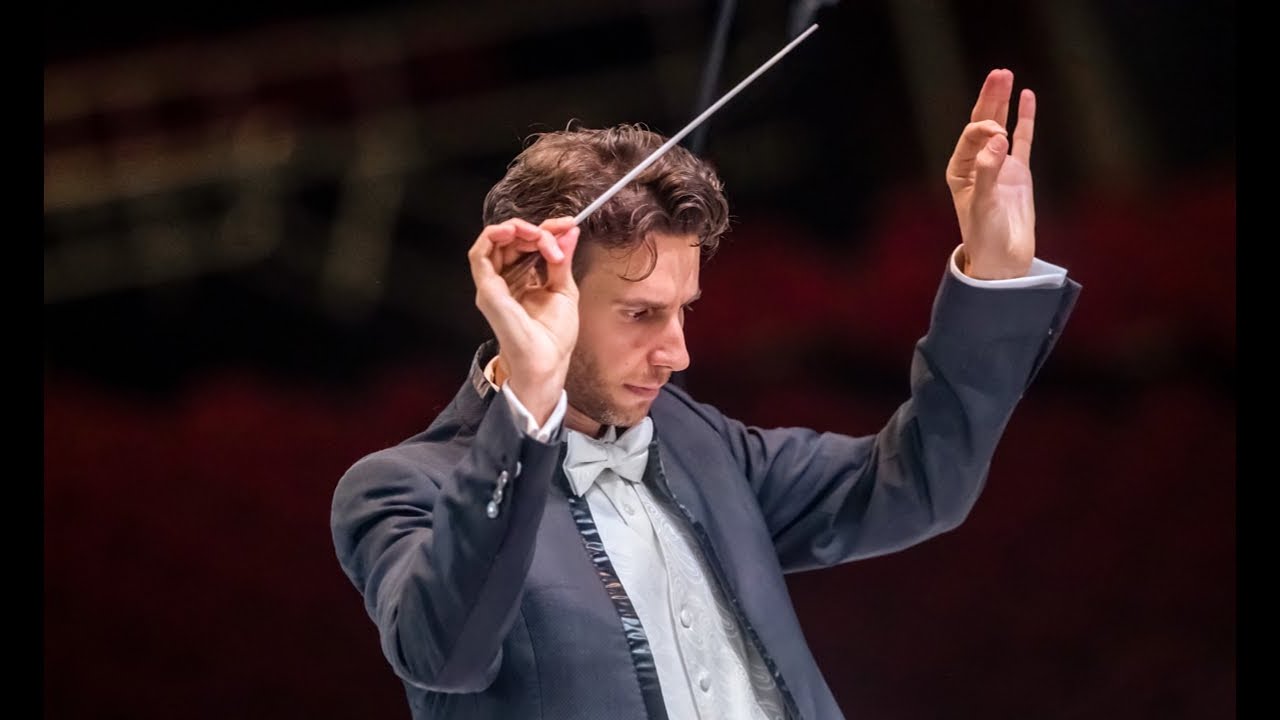 Navarro's “LEGACY” Oboe Concerto Stilian Kirov, Laura Arganbright, & Bakersfield Symphony