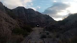 🖤Túnel Ferroviario 🖤Tramo del ramal que realizaba el trayecto Pedro Vargas - Malargüe Entrando...