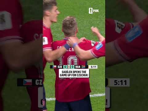WHAT A START FOR CZECHIA! Sadílek slots it home to put them in front first over South Africa