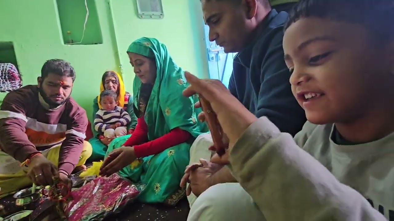 गांव के vlog थोड़ा लेट से आ रहे हैं 🤭