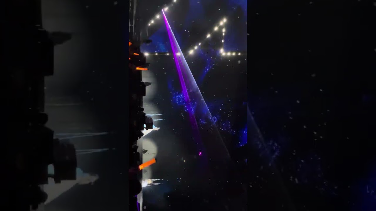 Chưa Quên Người Yêu Cũ - Concert Chị Đẹp