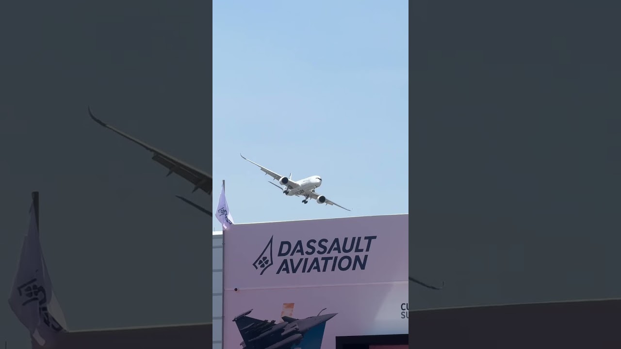 An Airbus A350-1000 finishing its flight display at Paris Air show 