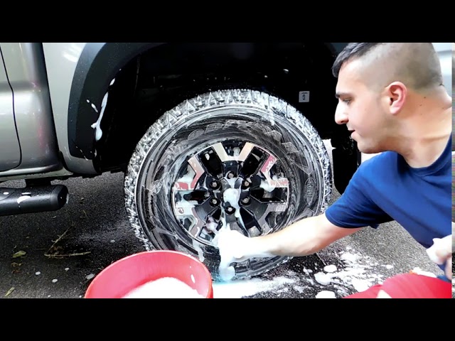 CHEMICAL GUYS DIABLO WHEEL CLEANER REVIEW! How good is this wheel cleaner  gel against dirty wheels. 