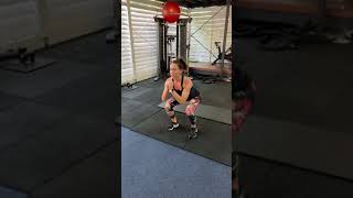 3 pulse squat jump