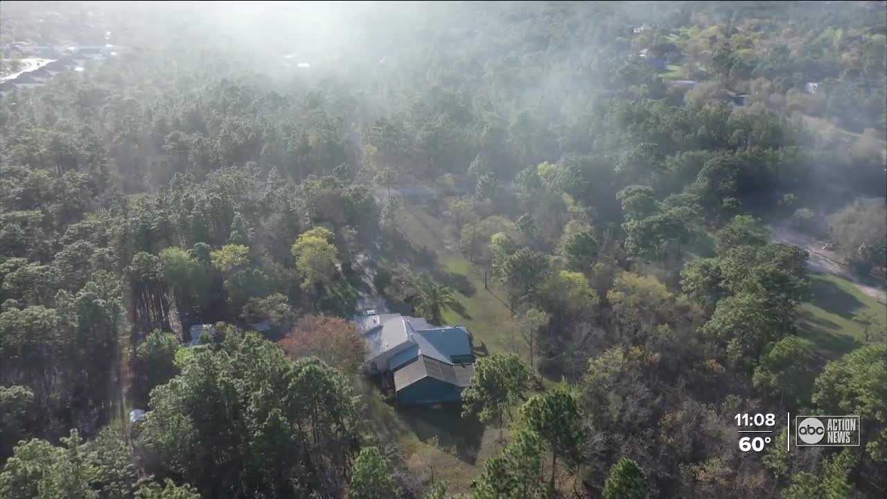 Crews battle 5-acre brush fire in Spring Hill - YouTube