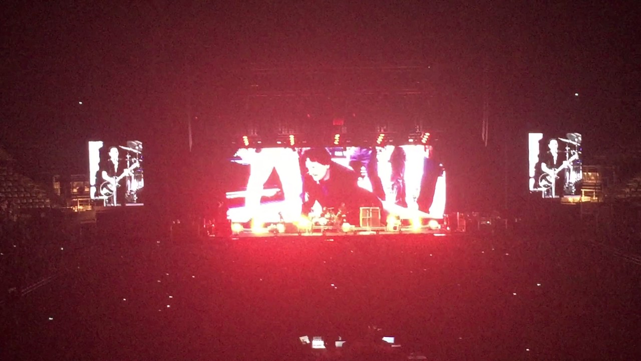 Placebo - Song To Say Goodbye & The Bitter End @ Accor Hotel Arena Paris 29/11/16