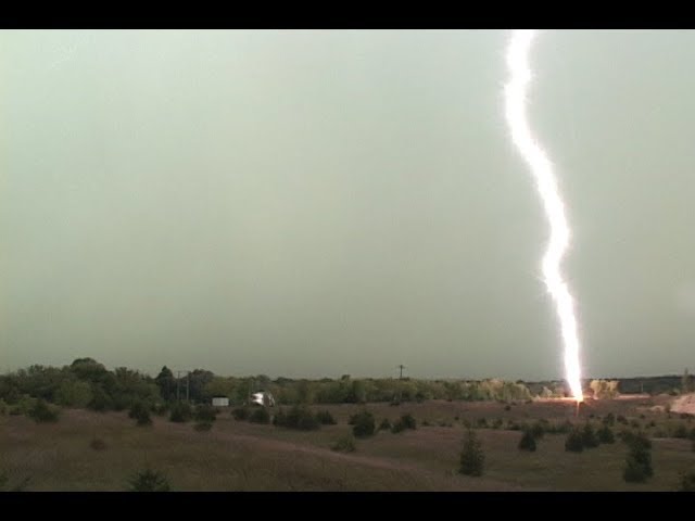 Behind The Chase - Lightning and camera tricks. - 8/18/2019
