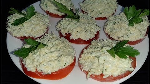 Праздничная закуска из помидор и сыра. Быстрая закуска из помидор.