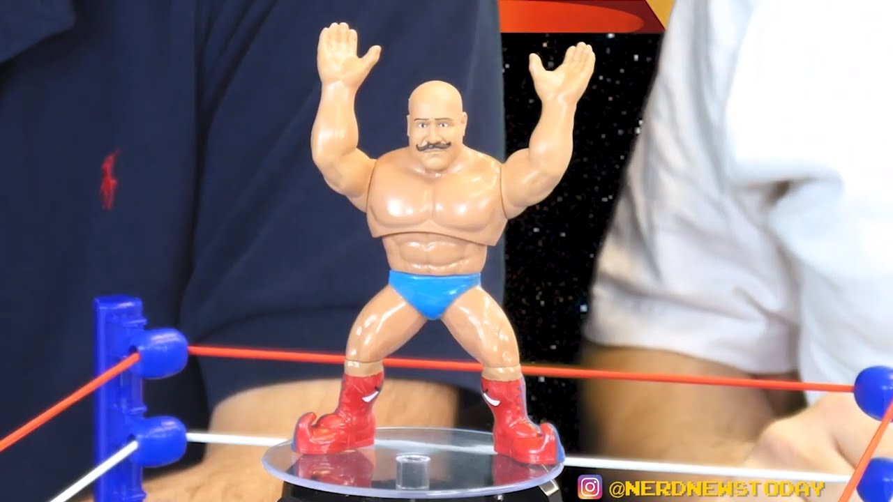 WWE WWF アイアン シーク ニコライ ボルコフ プロレス フィギュア Iron Sheik WWE Retro Figure Review - YouTube