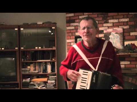 Dan Propp sings beautifully with his accordion 3 1...