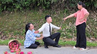 Bekar bir anne tehdit edildiğinde, iyi kalpli bir polis onu acımasız bir kadından kurtarır