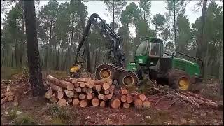 Johndeere harvester 1270E
