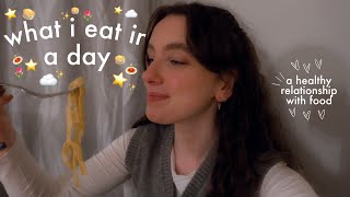 what i eat in a day as a 22 year old girl *who never restricts* 🥞✨