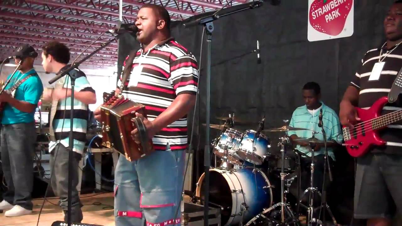 Jo Jo Reed at Strawberry Park 6 11 11 - YouTube