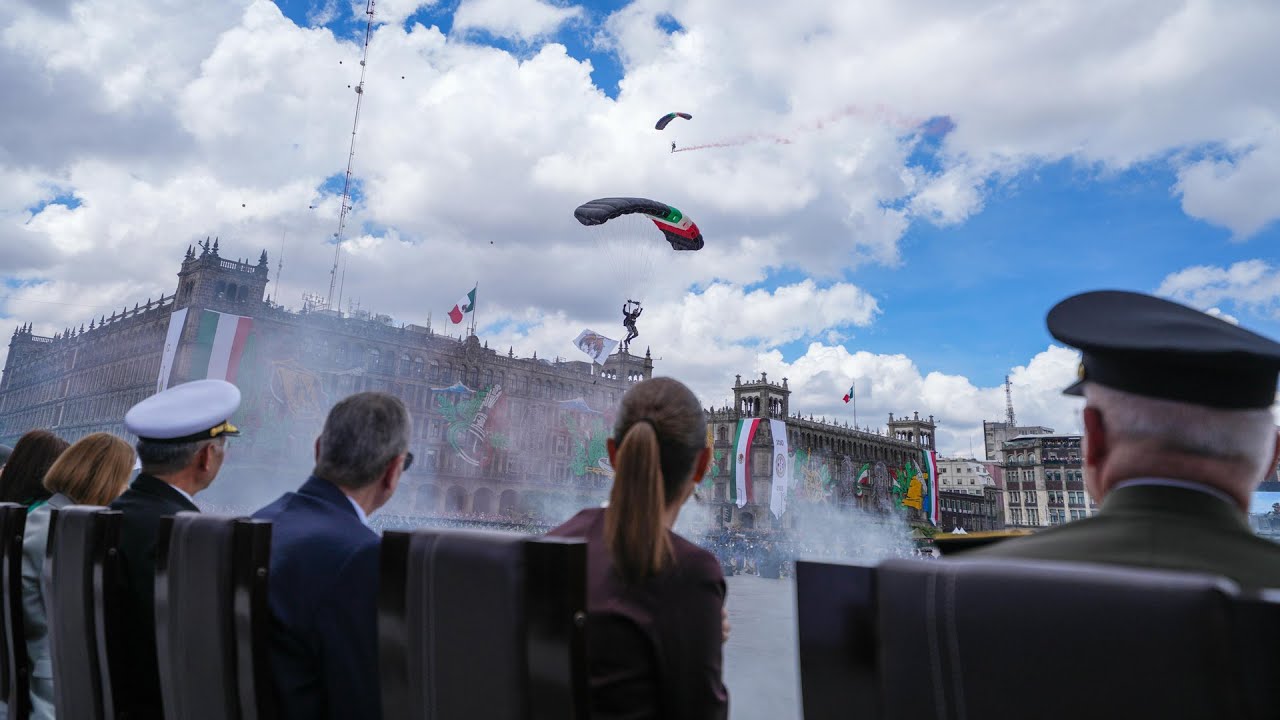 Desfile Cívico Militar, 215 Aniversario de la Independencia