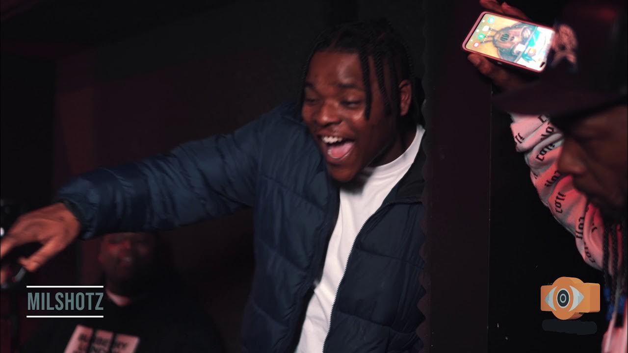 Дивинити ориджинал син мем. Dropkick murphys обои. Still locked. Still locked. Dropkick murphys группа солисты в молодости.