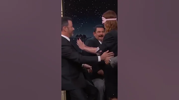 Can Julia Roberts Identify George Clooney…Just by Touch?! 😲