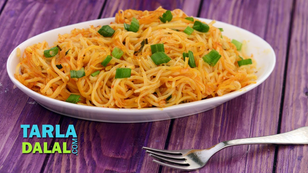 Quick Chilli Garlic Noodles by Tarla Dalal