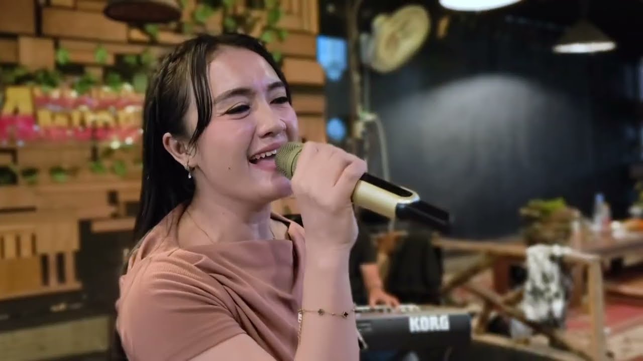 SENGAJA koplo - VOC Lisna singer