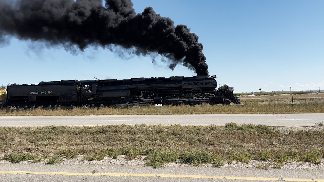The World's Largest Steam Engine! UP Big Boy No. 4014 Sanding Flues w/ Elephant Ears! (9/30/25)