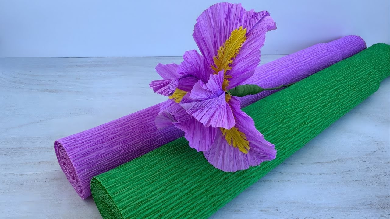 Cómo hacer una flor de papel crepé paso a paso. Fácil y hermosa