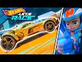 Coop Uses the Track Builder to Help Spark and Mac 🎢 | Hot Wheels Let&#39;s Race