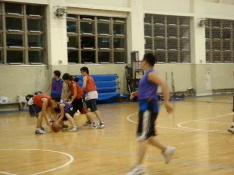 育成高三班際籃球賽  15班對13班 part4