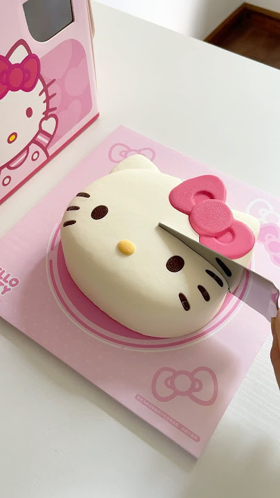 Eat giant hellokitty cake with me #asmr #food #icecream #cake #sanrio #satisfying #hellokitty